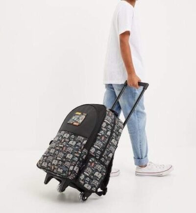 456686 black l e1752709189930 1