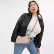 Teri Shoulder Bag In Signature Canvas