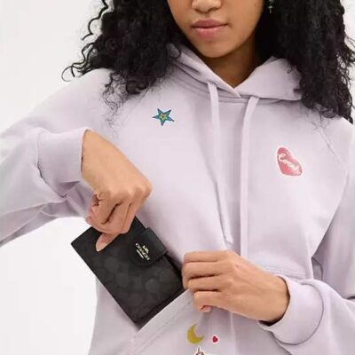 Medium Corner Zip Wallet In Signature Canvas