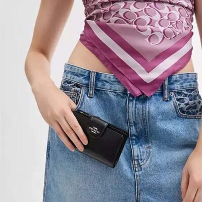 Medium Corner Zip Wallet