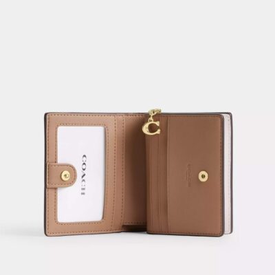 Snap Wallet In Signature Canvas
