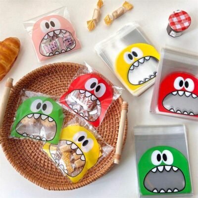 Snack Bags Medium – Green Cute Monster Design (100pcs)