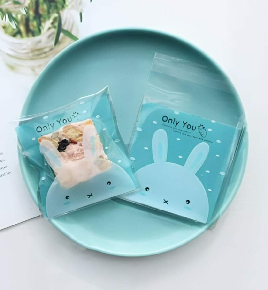 Snack Bags with Blue Bunny Design – Small (100 pcs)