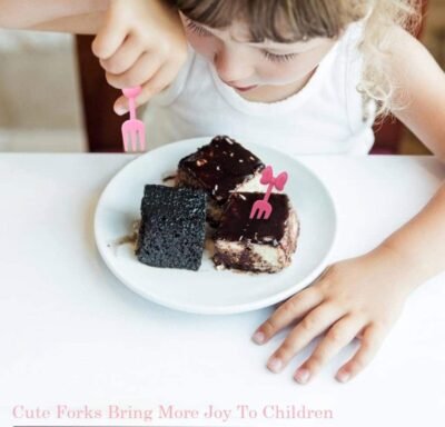 Minnie Mouse Fruit Forks Pink & White (10 pcs) - Premium Quality