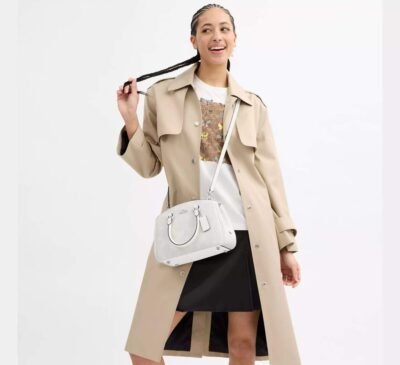 Savannah Small Carryall Bag In Signature Canvas