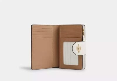 Medium Corner Zip Wallet In Signature Canvas With Floral Print