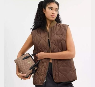 Andrea Carryall Bag In Signature Canvas