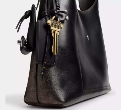 Brooklyn Shoulder Bag 28 In Loved Leather