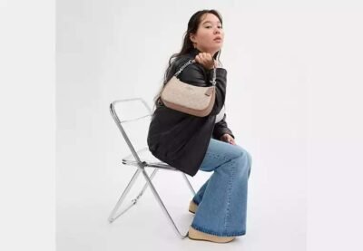 Teri Shoulder Bag In Signature Canvas