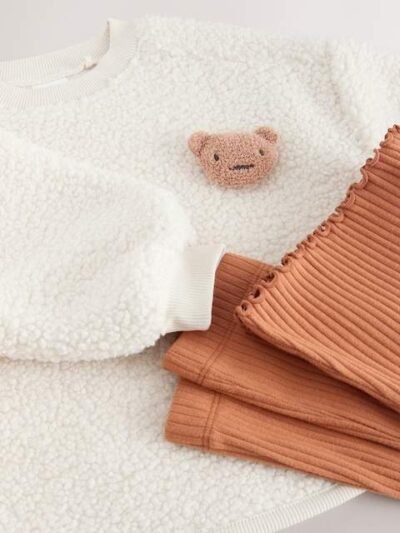 Cream Teddy Borg Sweatshirt and Flare Leggings Set