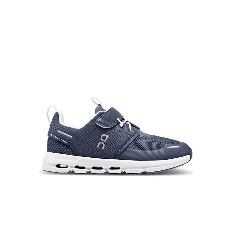 On Cloud Play Midnight | White