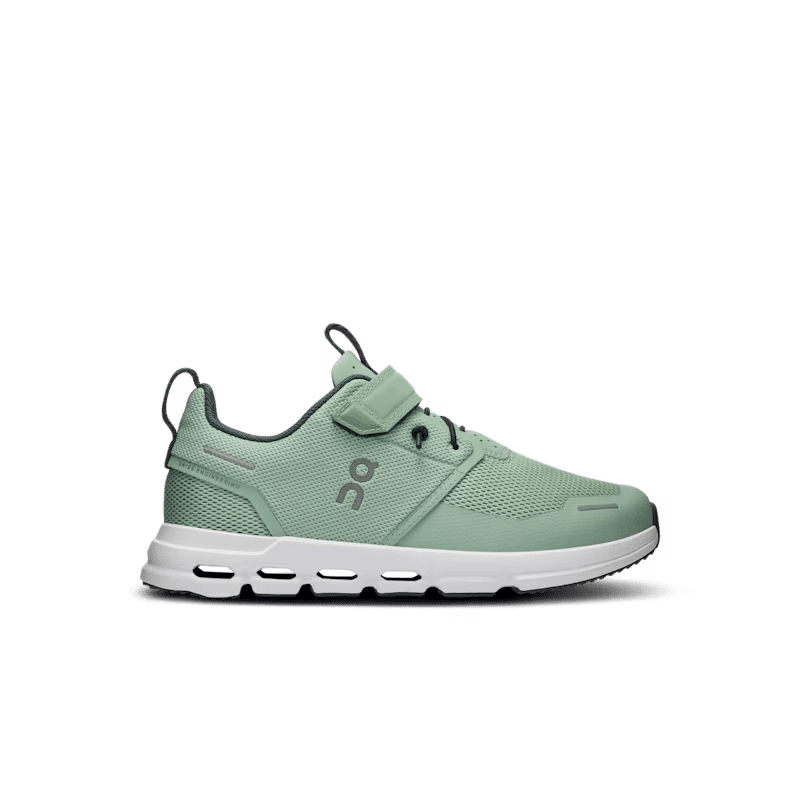 On Cloud Play Sage | White