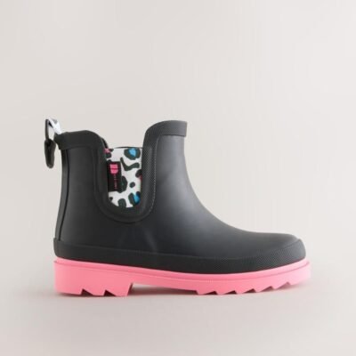 Black Chelsea Wellies
