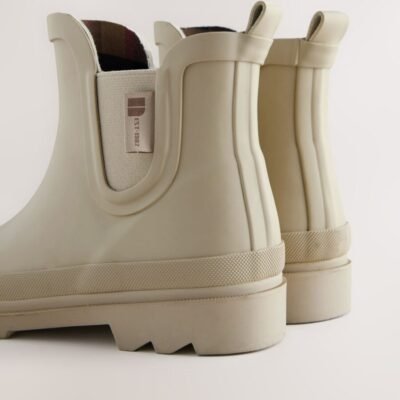 Neutral Chelsea Wellies