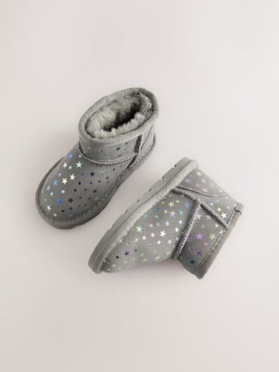 Grey Star Water Repellent Standard Fit (F) Suede Pull On Boots