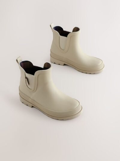 Neutral Chelsea Wellies