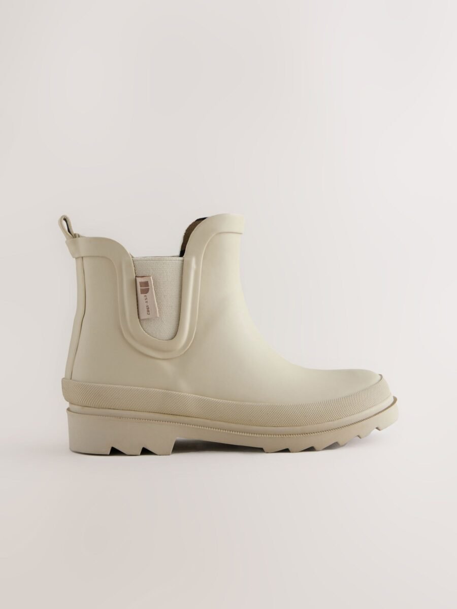 Neutral Chelsea Wellies