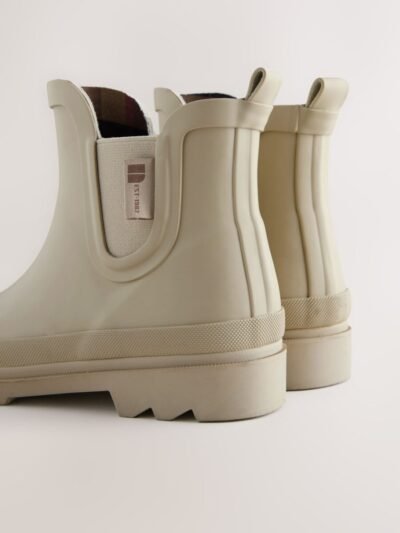 Neutral Chelsea Wellies