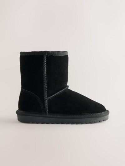 Black Water Repellent Suede Pull On Boots