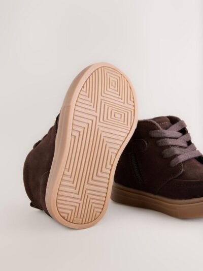 Brown Chocolate Wide Fit (G) Warm Lined Chukka Boots