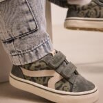 Khaki Green Standard Fit (F) Touch Fastening Skate Trainers