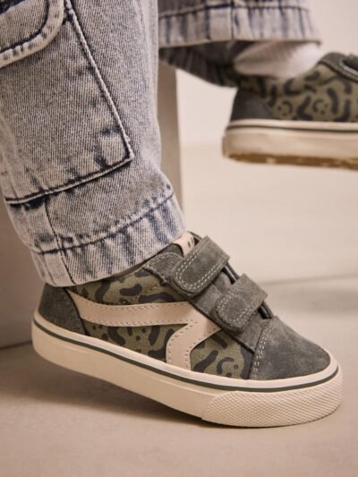 Khaki Green Standard Fit (F) Touch Fastening Skate Trainers