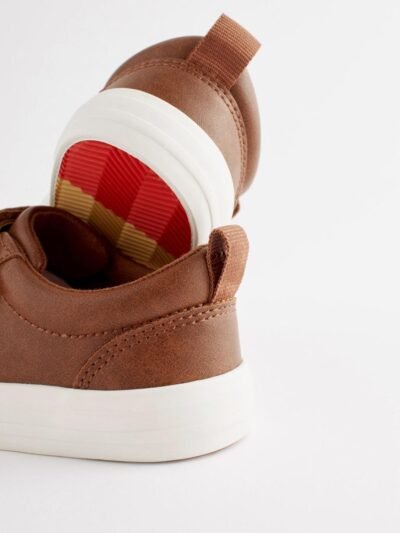 Tan Brown Wide Fit (G) Two Strap Touch Fastening Trainers