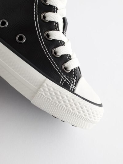 Black Standard Fit (F) High Top Trainers