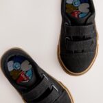 Black Standard Fit (F) Touch Fastening Skate Trainers