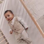 Neutral Smart Bow Tie Baby Sleepsuit
