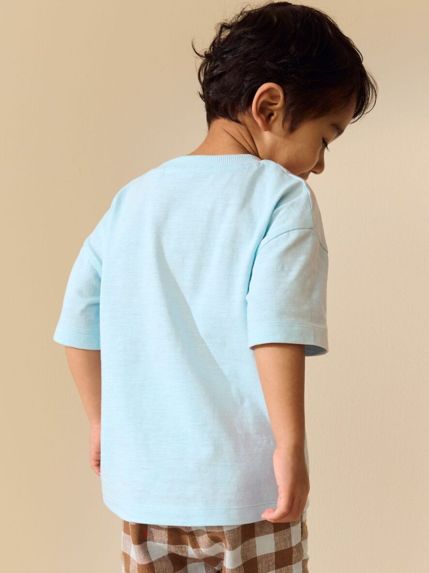 Blue Farm Trio Embroidery Short Sleeve Appliqué T-Shirt 2