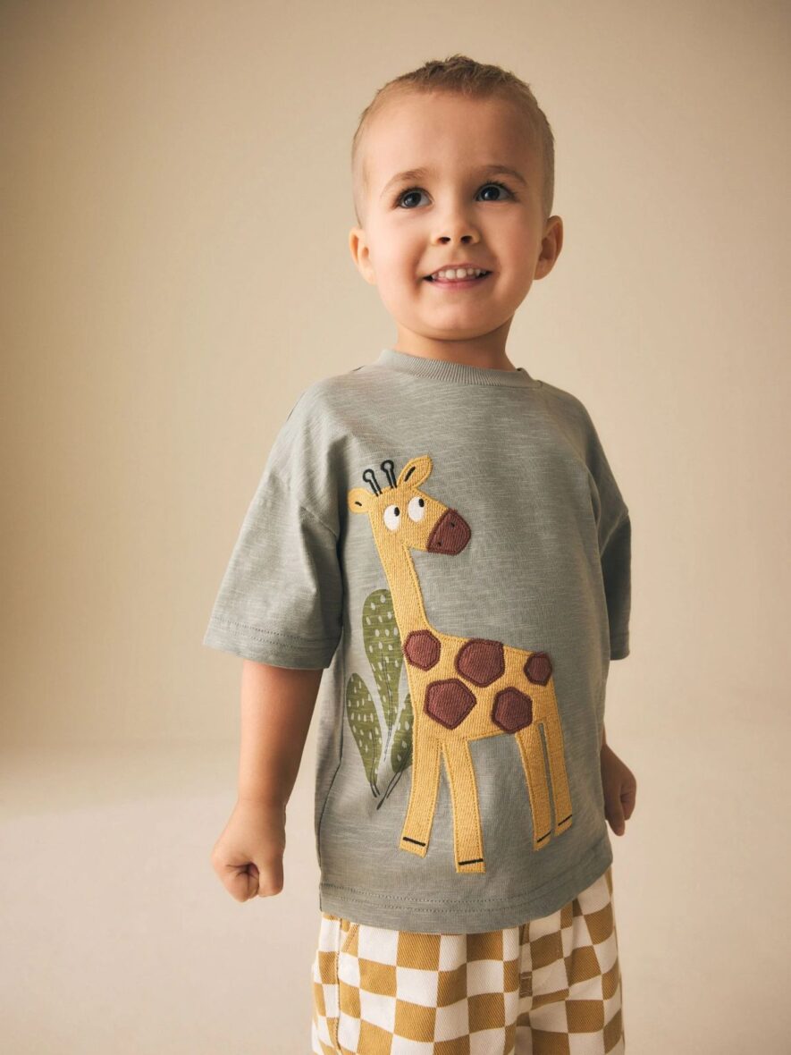 Green Giraffe Short Sleeve Appliqué T-Shirt 1