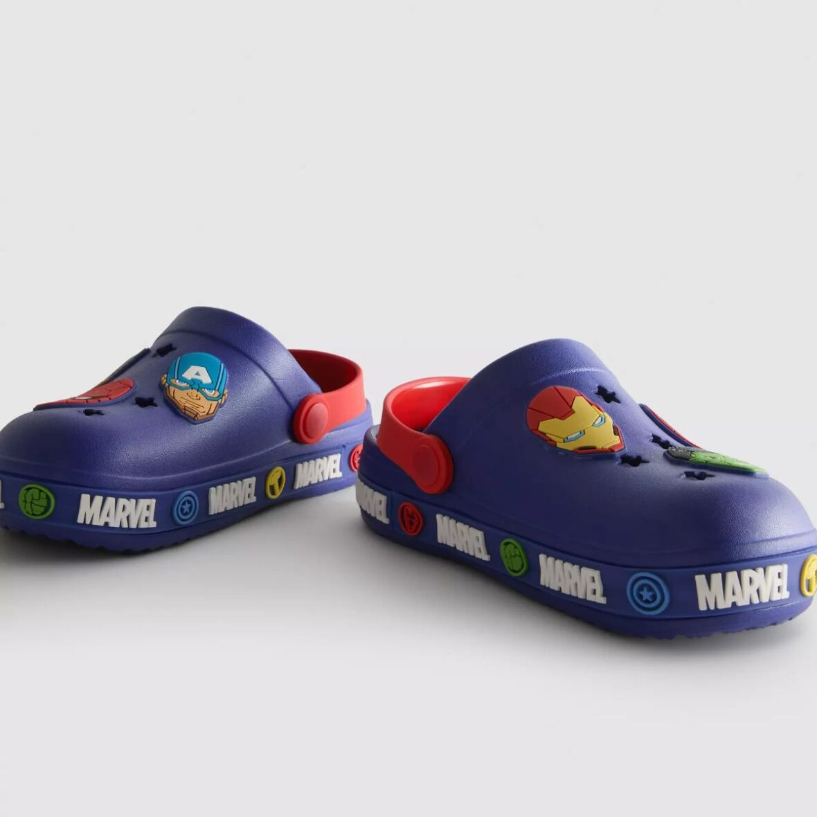 MARVEL Avengers Light Up Clogs 4