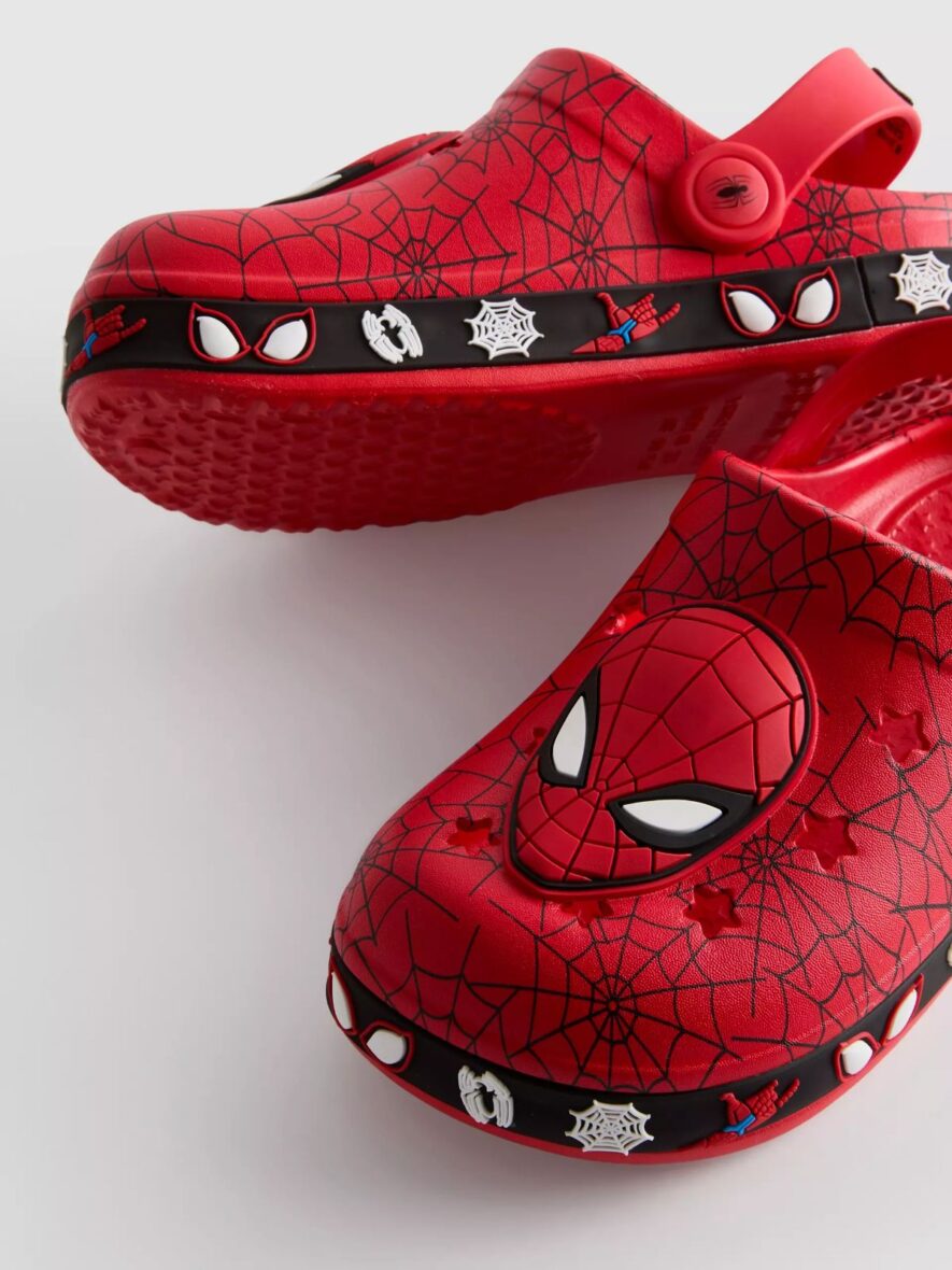 MARVEL Spider-Man Light Up Clogs 4
