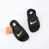 Nike kawa Slides Kids Gold 1