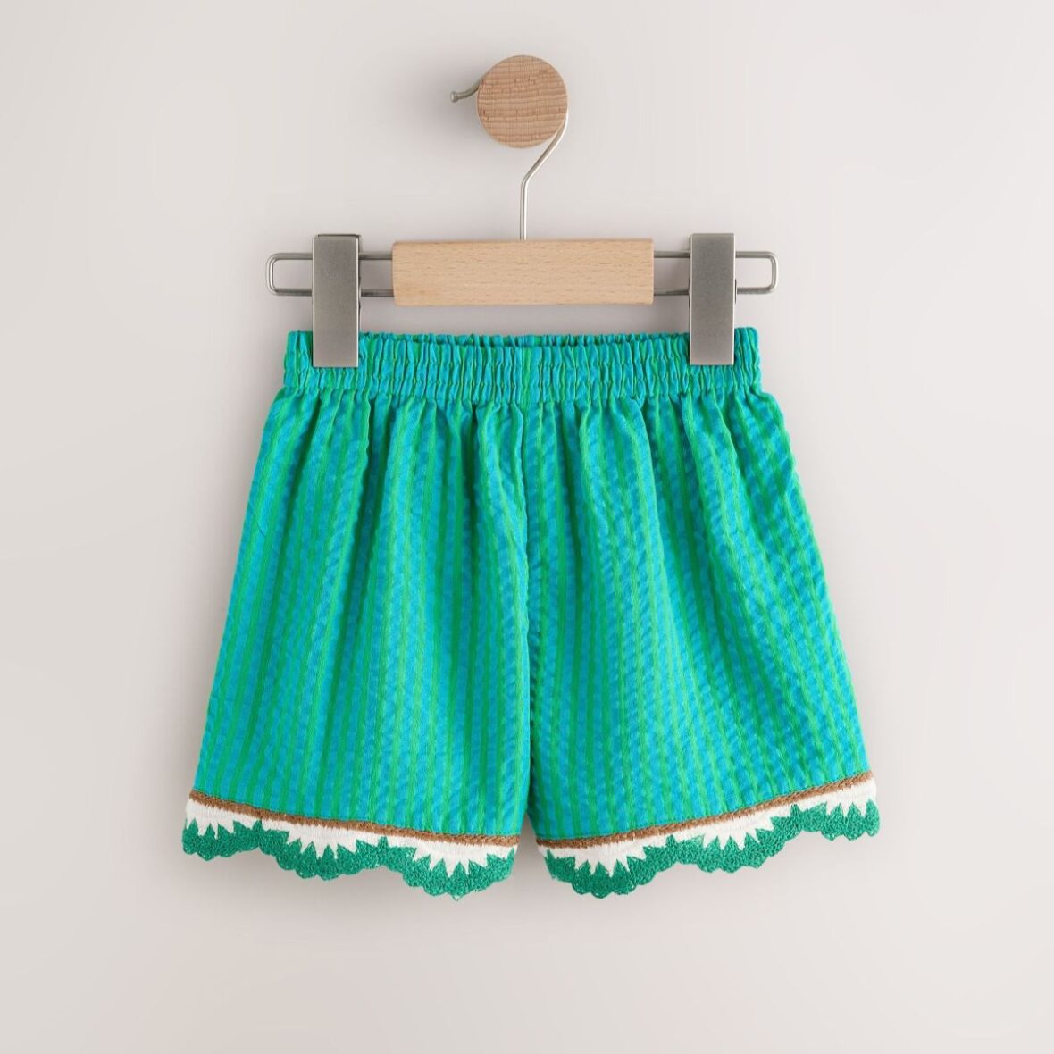 Green Seersucker Stripe Crochet Trim Shorts (3mths-7yrs)