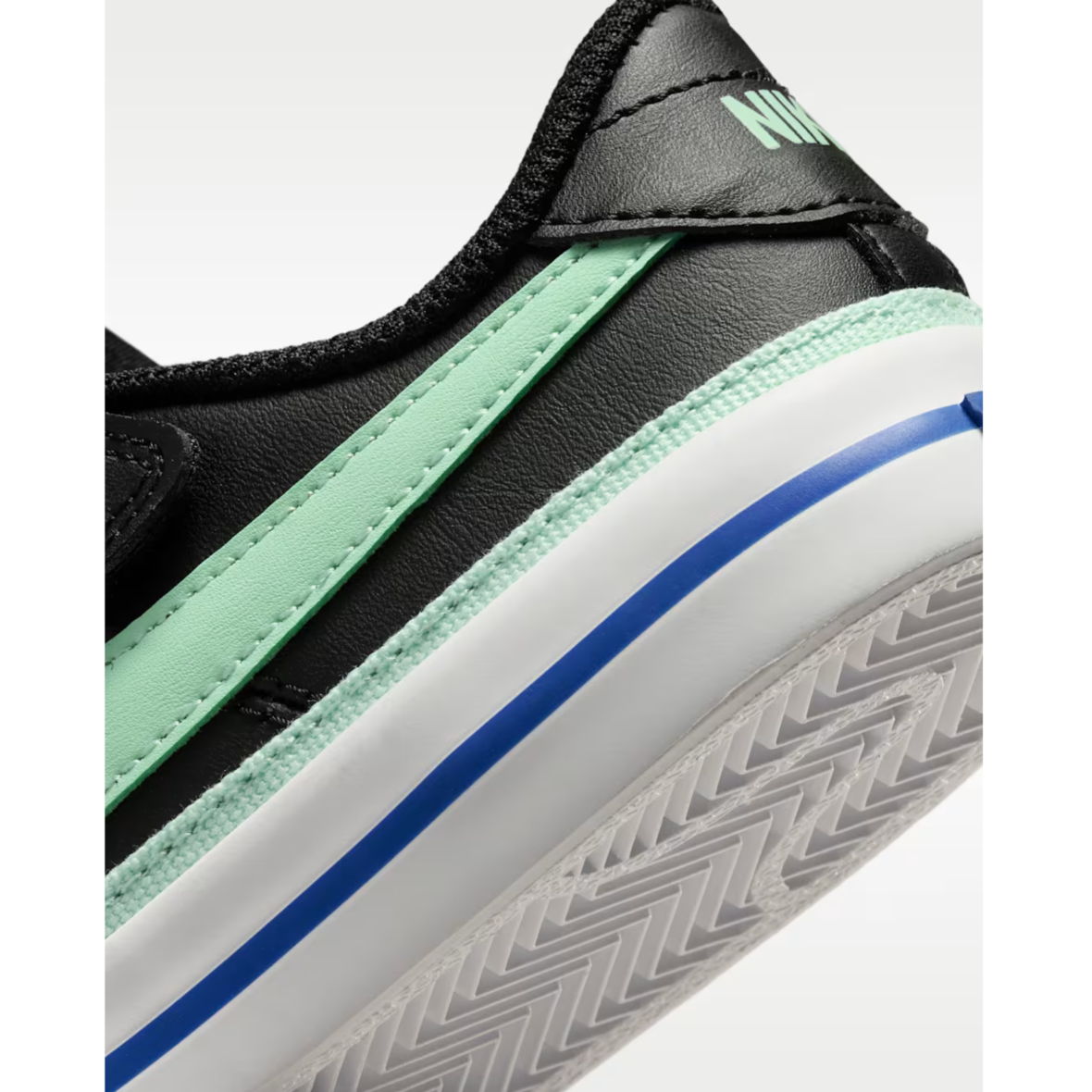 Nike Court Legacy – Little Kids – BlackWhiteGame RoyalArctic Green (6)