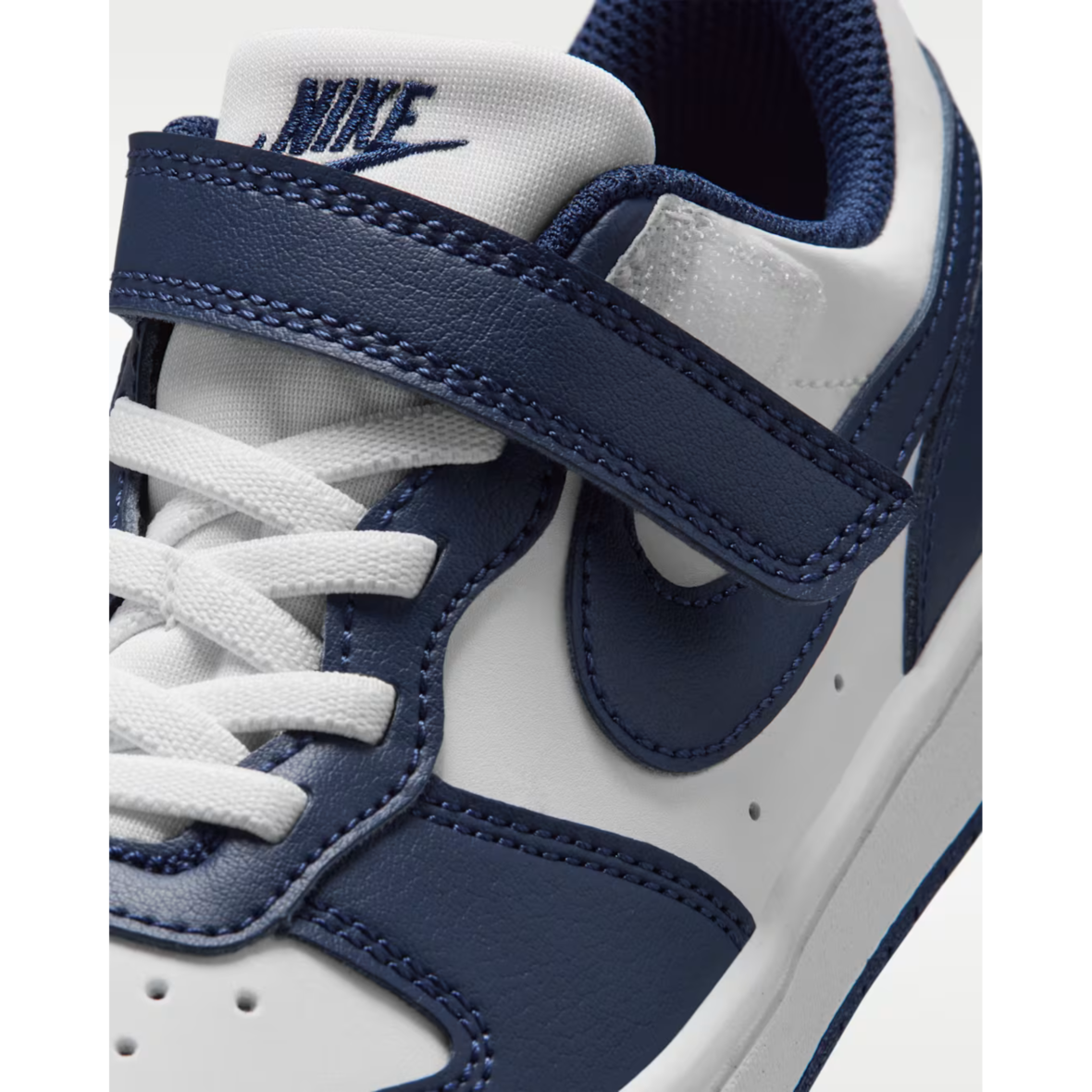 Nike Court Borough Low – Little Kids – WhiteWhiteMidnight Navy (7)